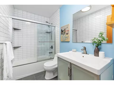 Bath - 3565 19th St, Boulder, CO 80304 photo 2 of 3
