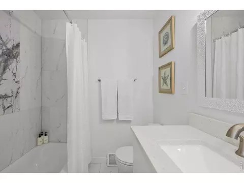 Bath - 5330 Johnson St, Arvada, CO 80002 photo 2 of 2