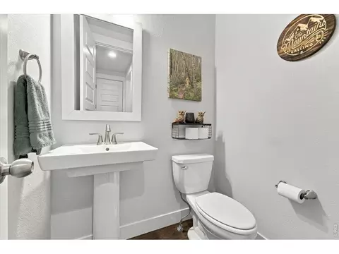 Bath - 1962 Raindrop Dr, Windsor, CO 80550 photo 1 of 6