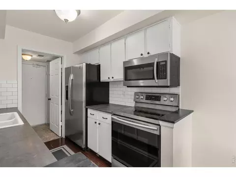 Kitchen - 4264 Monroe Dr #C, Boulder, CO 80303 photo 2 of 2