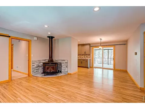 Living - 166 Cherokee Rd, Lyons, CO 80540 photo 3 of 4
