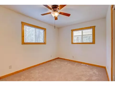 Bedroom - 166 Cherokee Rd, Lyons, CO 80540 photo 6 of 8