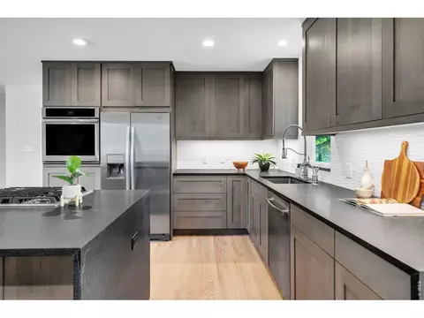 Kitchen - 110 Mohawk Dr, Boulder, CO 80303 photo 3 of 6
