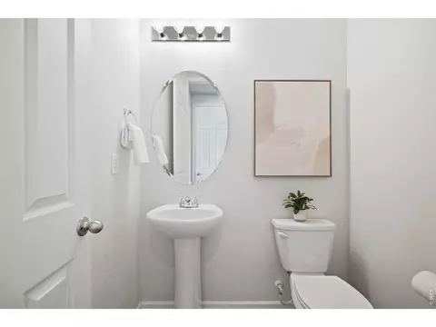 Bath - 6525 Dry Fork Cir, Frederick, CO 80516 photo 1 of 4