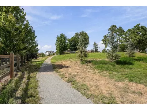 Exterior - 326 Bronco Ct, Berthoud, CO 80513 photo 8 of 10