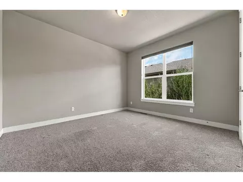 Bedroom - 326 Bronco Ct, Berthoud, CO 80513 photo 7 of 8