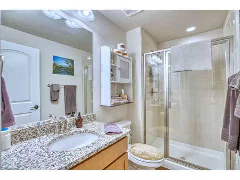 Bath - 12534 Shore Point St, Longmont, CO 80504 photo 3 of 3