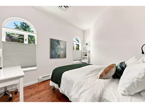Bedroom - 403 Mountain View Rd, Boulder, CO 80302 photo 1 of 5