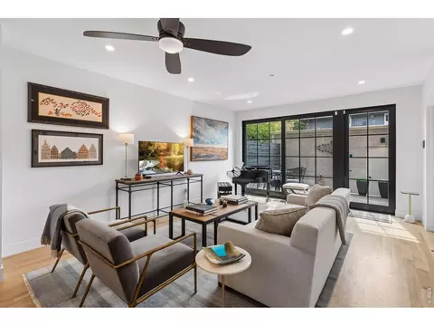 Living - 2128 Pearl St #B, Boulder, CO 80302 photo 1 of 4