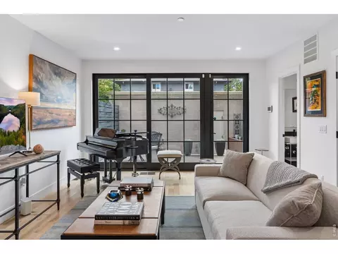 Living - 2128 Pearl St #B, Boulder, CO 80302 photo 2 of 4
