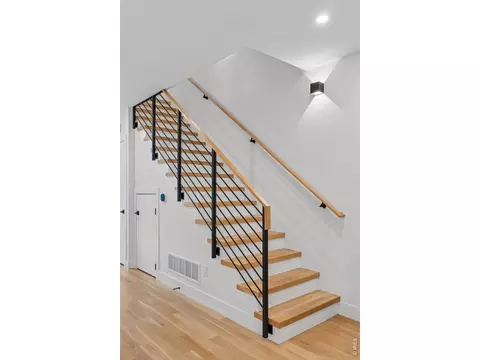 Entry Way - 2128 Pearl St #B, Boulder, CO 80302 photo 3 of 3