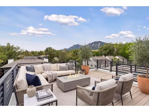 Exterior - 2128 Pearl St #B, Boulder, CO 80302 photo 6 of 7