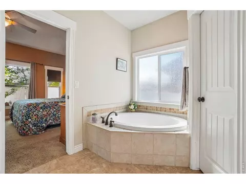 Bath - 485 Wind River Dr, Windsor, CO 80550 photo 2 of 5