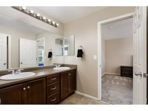 Bath - 8709 Tack St, Longmont, CO 80504 photo 5 of 10