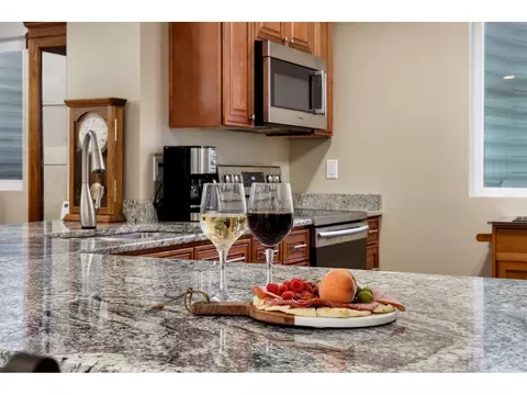 Kitchen - 8709 Tack St, Longmont, CO 80504 photo 7 of 9