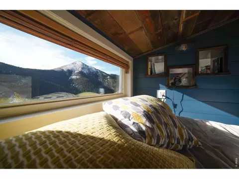 Bedroom - 560 Emerson Gulch Rd, Boulder, CO 80302 photo 1 of 2