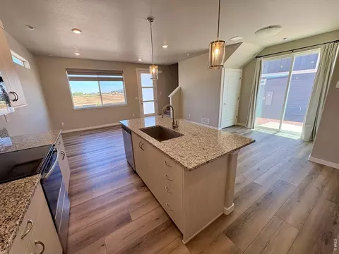 Kitchen - 333 Pyramid Peak St, Berthoud, CO 80513 photo 1 of 1