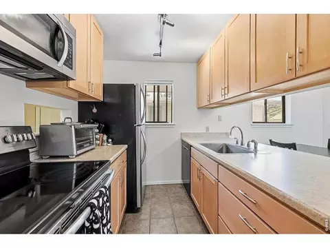 Kitchen - 948 North St #17, Boulder, CO 80304 photo 1 of 2