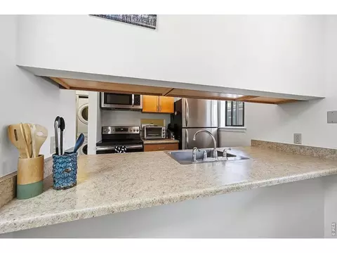 Kitchen - 948 North St #17, Boulder, CO 80304 photo 2 of 2