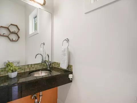 Bath - 1461 Zamia Ave, Boulder, CO 80304 photo 1 of 5