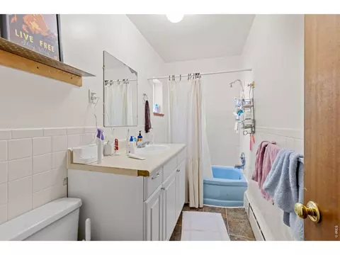 Bath - 735 17th St, Boulder, CO 80302 photo 3 of 3