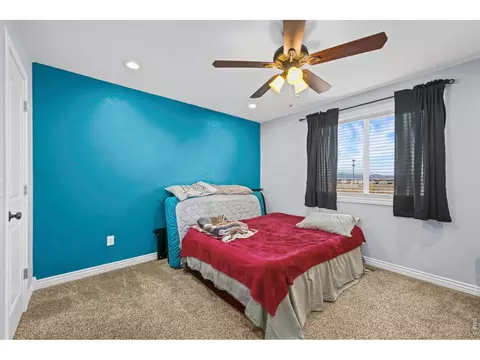 Bedroom - 1302 Park Ridge Dr, Severance, CO 80546 photo 3 of 4