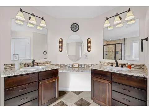 Bath - 1302 Park Ridge Dr, Severance, CO 80546 photo 3 of 4