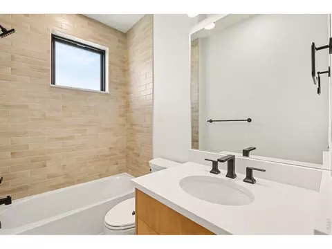 Bath - 1170 Violet Ave, Boulder, CO 80304 photo 3 of 4