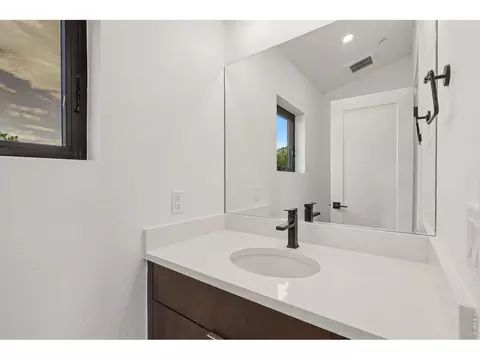 Bath - 1160 Violet Ave, Boulder, CO 80304 photo 4 of 4
