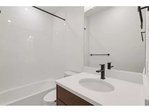 Bath - 1160 Violet Ave, Boulder, CO 80304 photo 3 of 4
