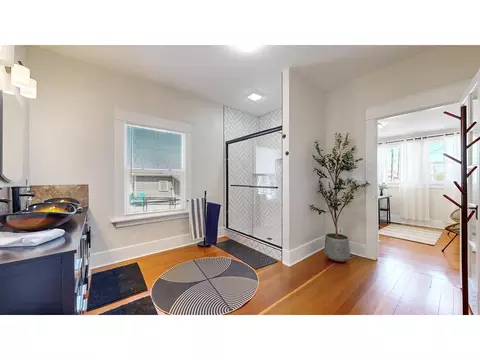 Bath - 620 Main St, Windsor, CO 80550 photo 3 of 6