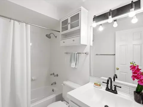 Bath - 4654 White Rock Cir #4654-3, Boulder, CO 80301 photo 1 of 3