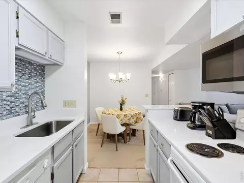 Kitchen - 4654 White Rock Cir #4654-3, Boulder, CO 80301 photo 1 of 5