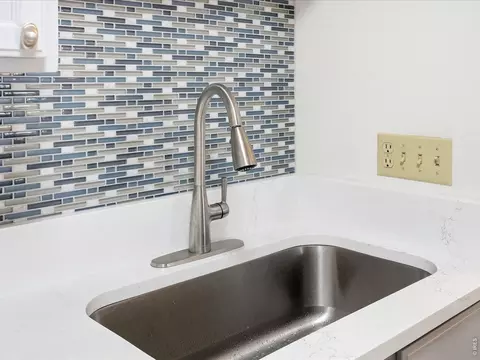 Kitchen - 4654 White Rock Cir #4654-3, Boulder, CO 80301 photo 3 of 5
