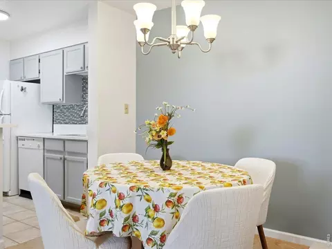 Dining - 4654 White Rock Cir #4654-3, Boulder, CO 80301 photo 2 of 3