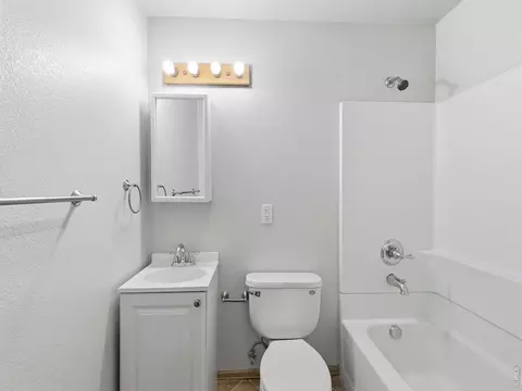 Bath - 1321 Darrell Rd, Evans, CO 80620 photo 3 of 3