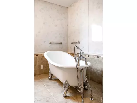 Bath - 4601 Robb St, Wheat Ridge, CO 80033 photo 6 of 6
