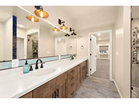 Bath - 6101 Chesney Ct, Windsor, CO 80550 photo 3 of 8