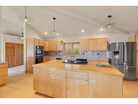Kitchen - 6196 Red Hill Rd, Boulder, CO 80302 photo 6 of 8