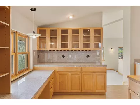 Kitchen - 6196 Red Hill Rd, Boulder, CO 80302 photo 7 of 8