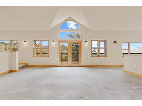 Living - 6196 Red Hill Rd, Boulder, CO 80302 photo 4 of 10