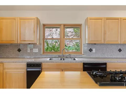 Kitchen - 6196 Red Hill Rd, Boulder, CO 80302 photo 3 of 8