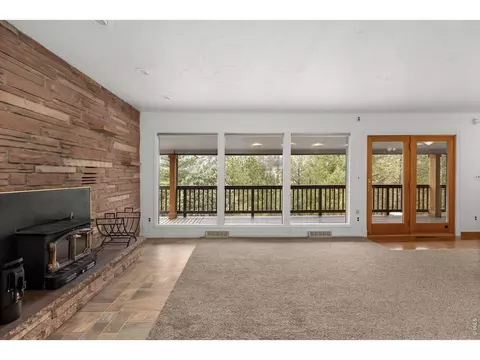 Living - 42 Ottawa Ct, Lyons, CO 80540 photo 4 of 9