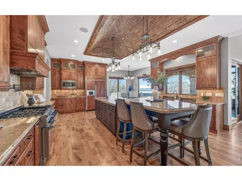 Kitchen - 2102 Shoreside Dr, Berthoud, CO 80513 photo 2 of 3