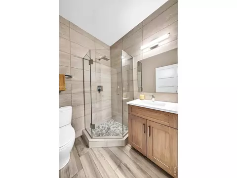 Bath - 350 15th St, Boulder, CO 80302 photo 2 of 8