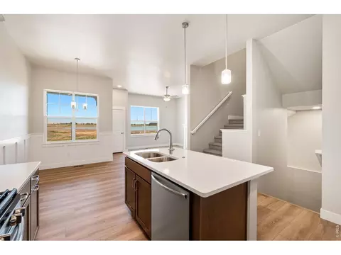 4232 Trapper Lake Dr, Loveland, CO 80538
