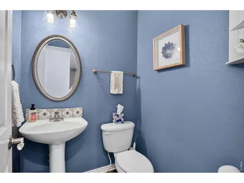 Bath - 103 Bohn Ct, Lyons, CO 80540 photo 1 of 4