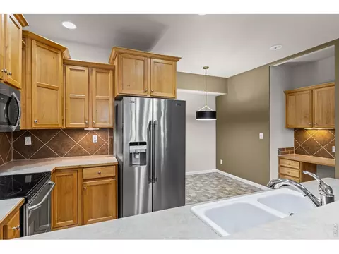 Kitchen - 2176 Cape Hatteras Dr #3, Windsor, CO 80550 photo 4 of 4