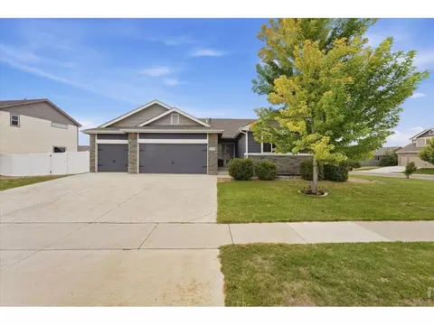Exterior - 639 Gore Range Dr, Severance, CO 80550 photo 2 of 12