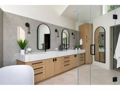 Bath - 1145 Timber Ln, Boulder, CO 80304 photo 1 of 3